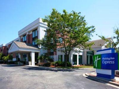 Fairfield By Marriott & South Hotel Madison